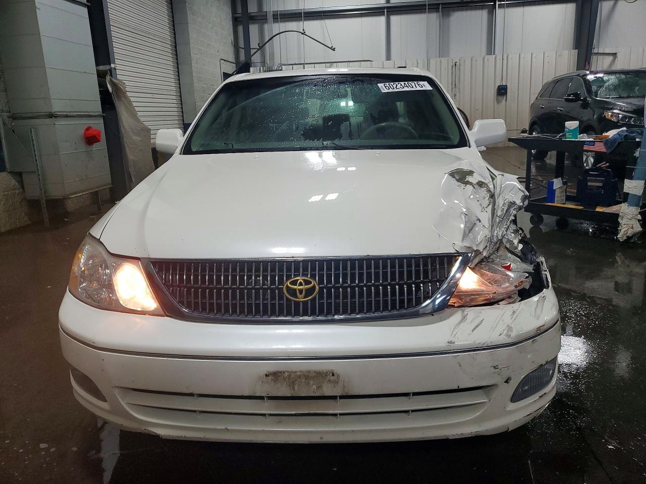 2001 Toyota Avalon Xls - Image 5