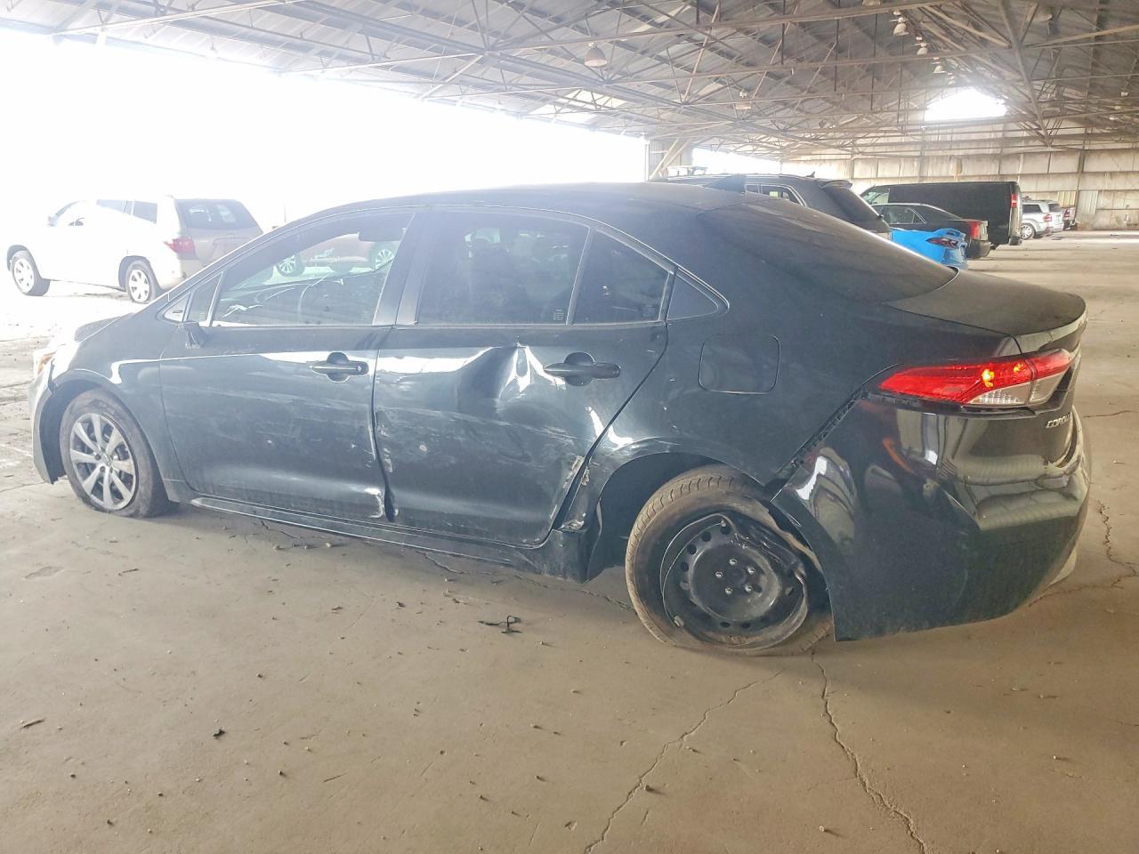 2021 Toyota Corolla Le - Фото 2