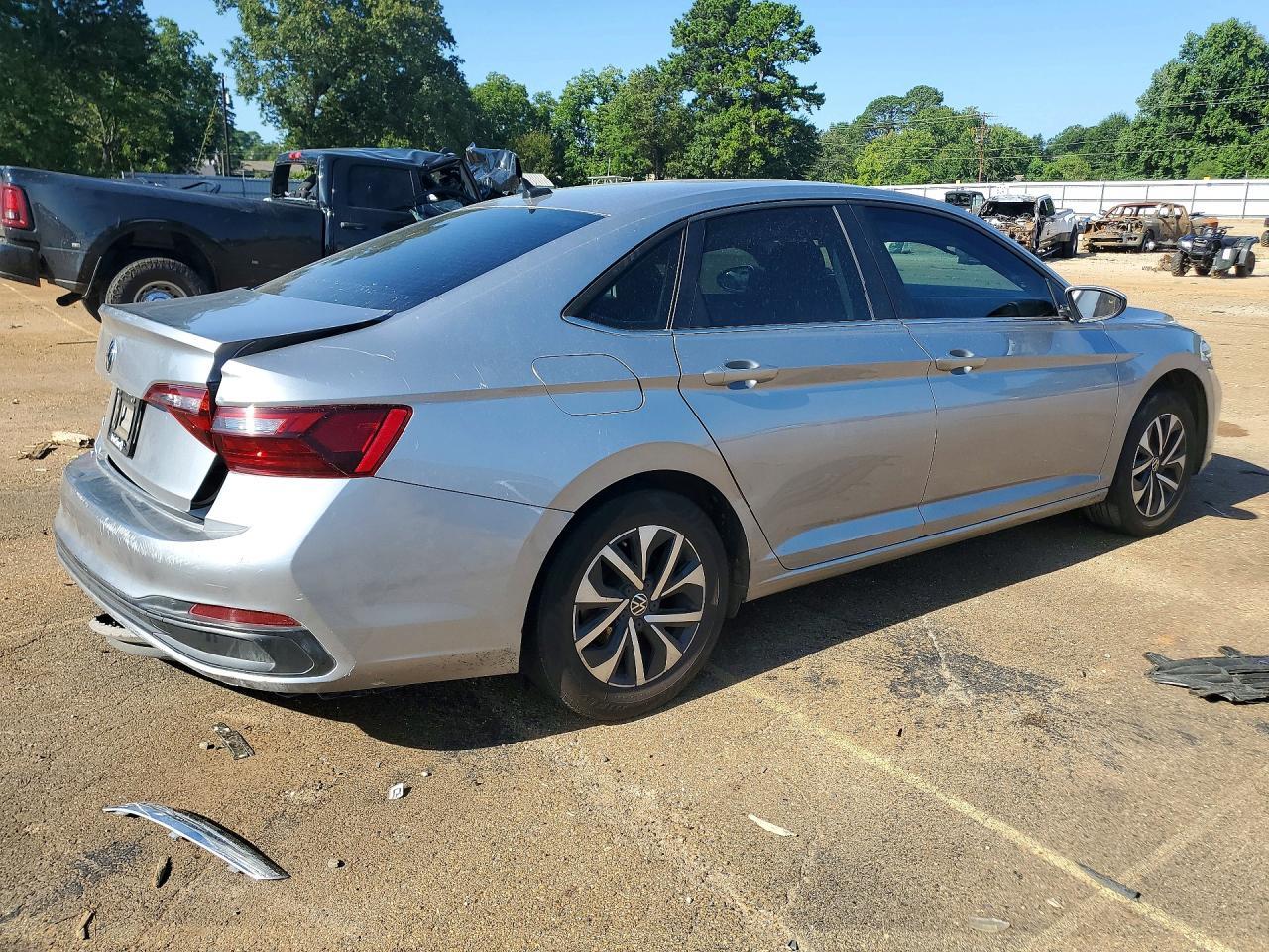 2022 Volkswagen Jetta S - Фото 3