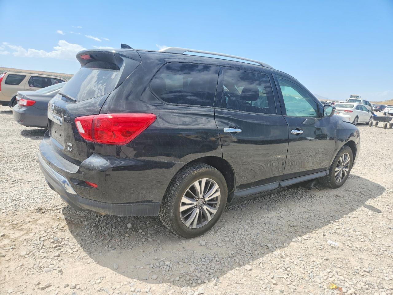2019 Nissan Pathfinder Sv - Фото 3