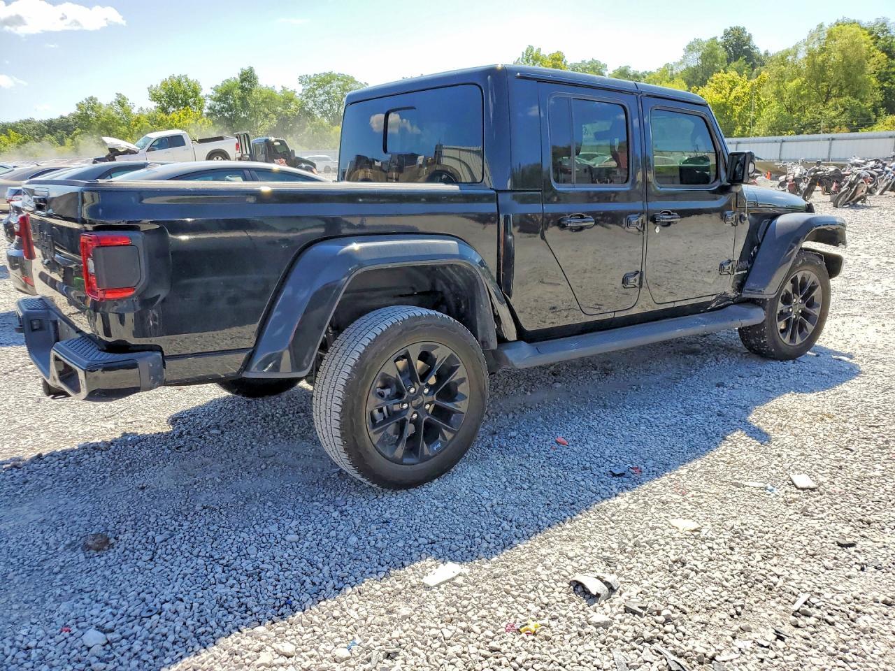 2023 Jeep Gladiator Overland - Фото 3