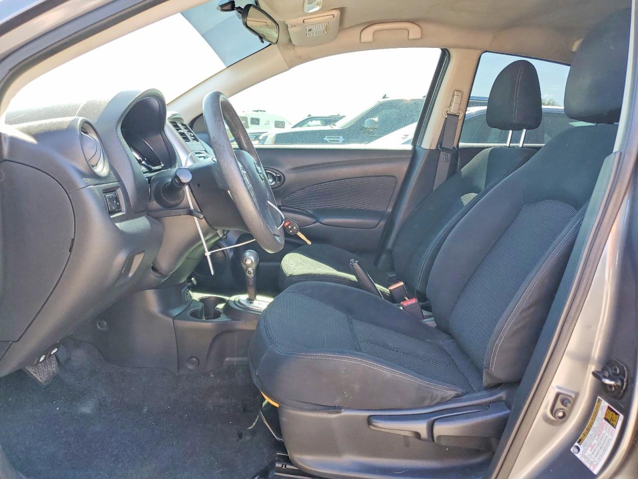2018 Nissan Versa Sv - Image 7