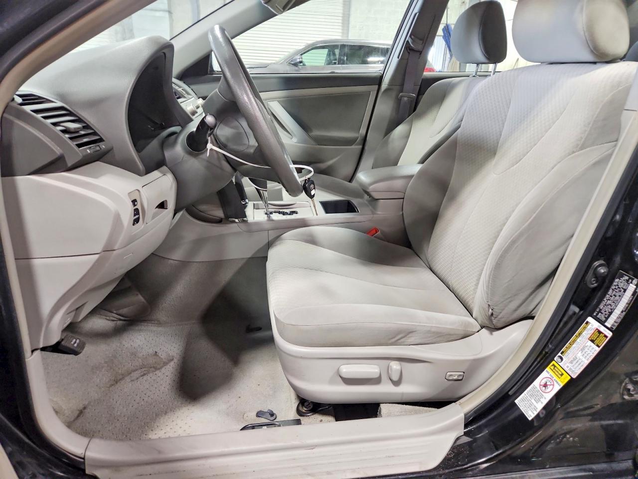 2009 Toyota Camry Le - Фото 7