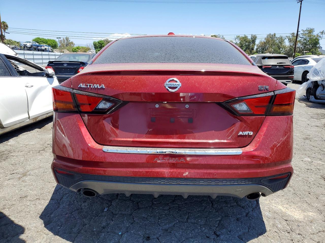 2022 Nissan Altima Sr - Фото 6