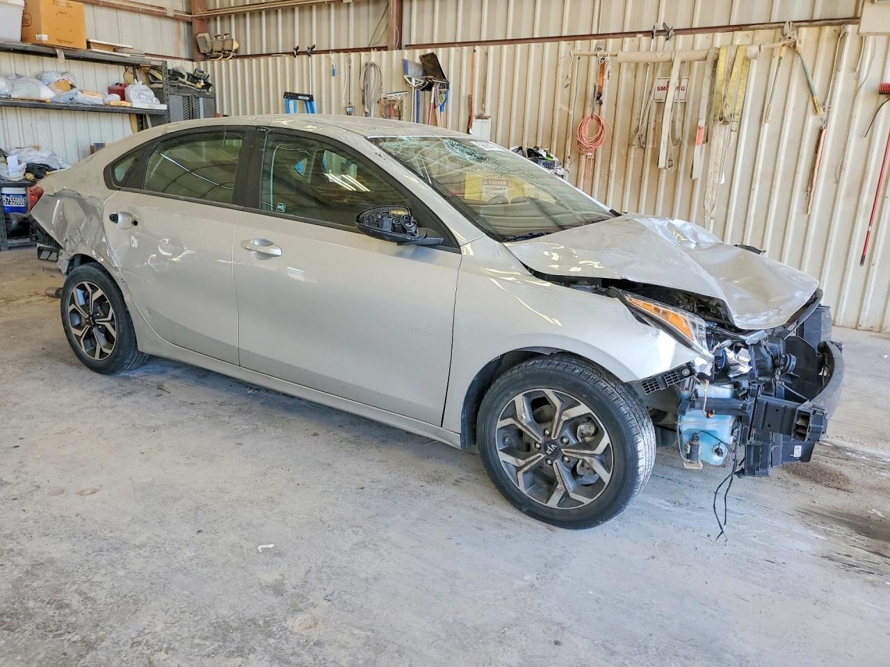 2021 Kia Forte Lxs - Image 4