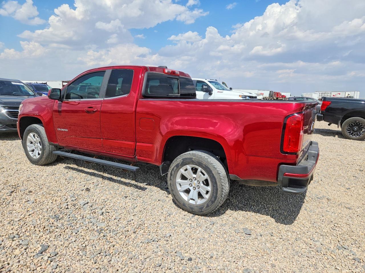 2019 Chevrolet Colorado Lt - Фото 2