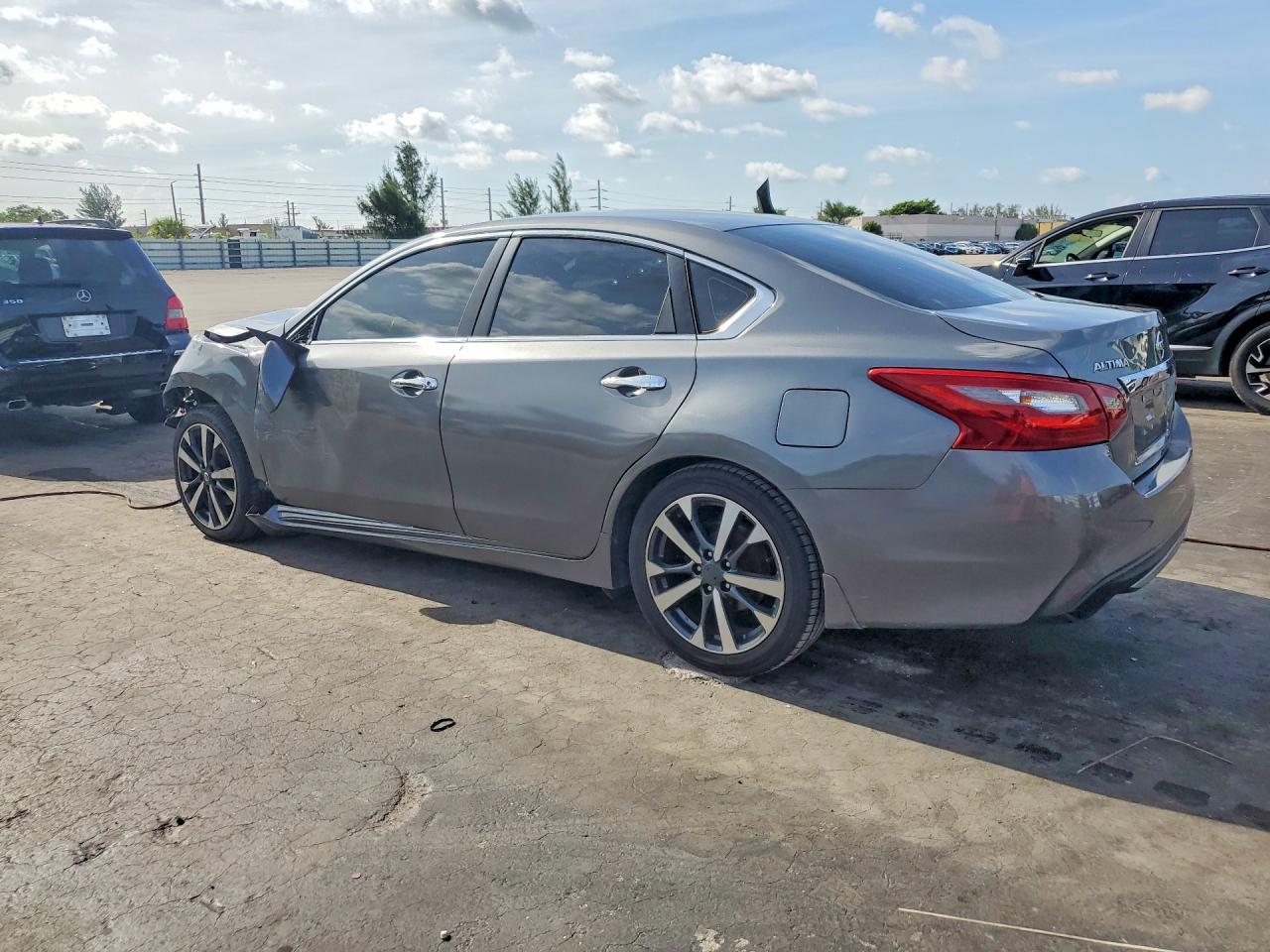 2018 Nissan Altima 2.5 S - Фото 2
