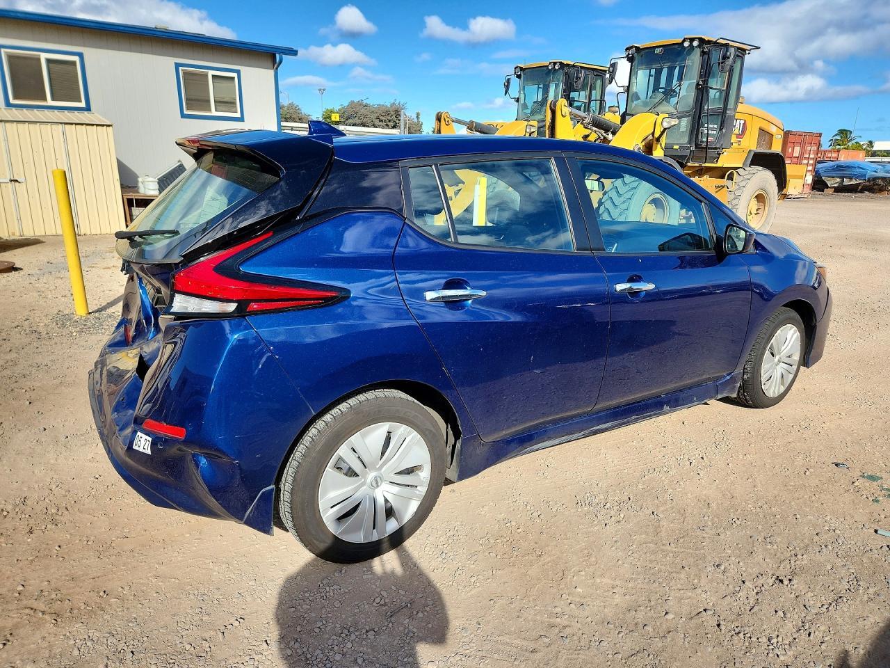 2022 Nissan Leaf S - Image 3