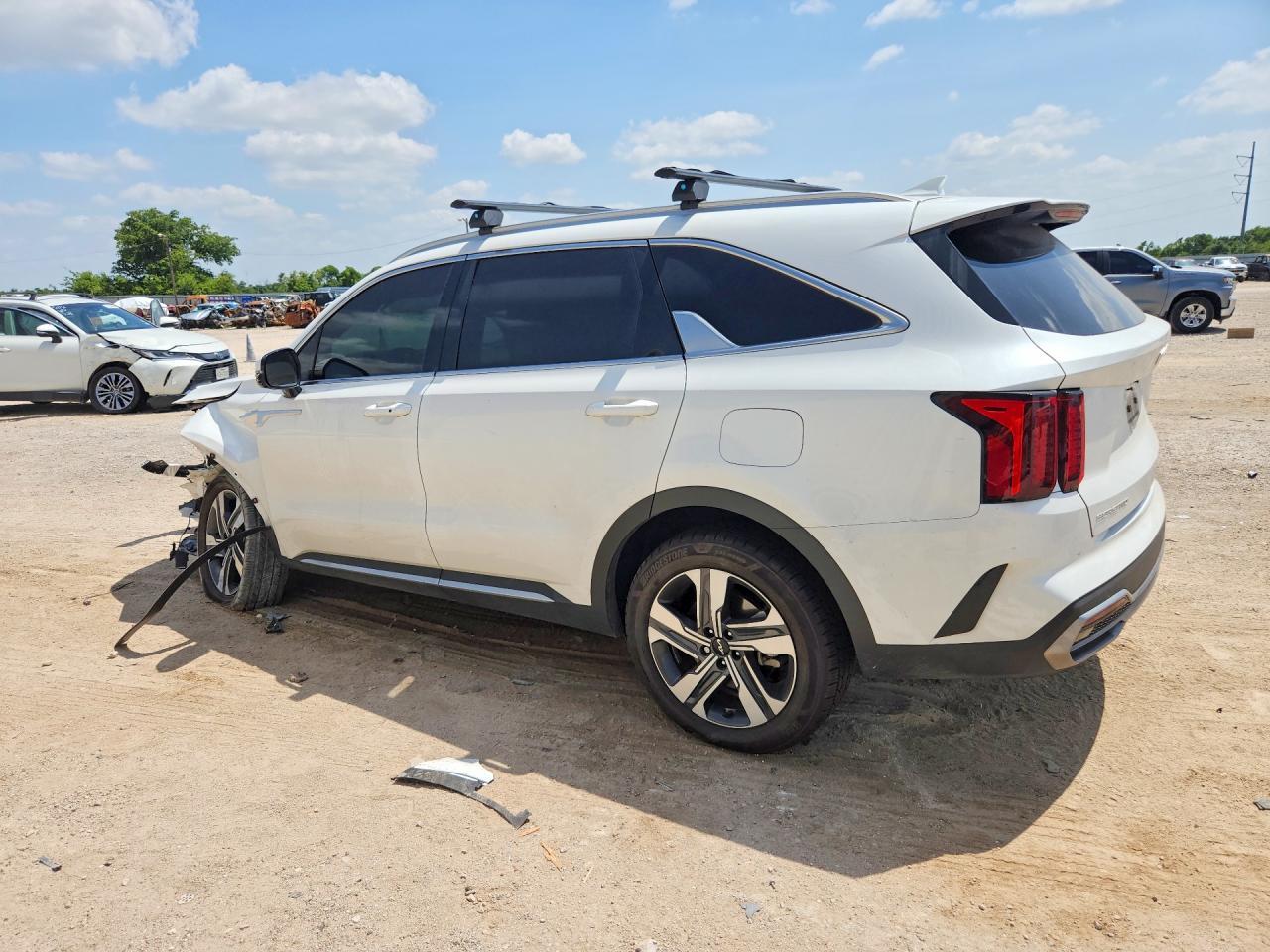 2023 Kia Sorento Ex - Image 2