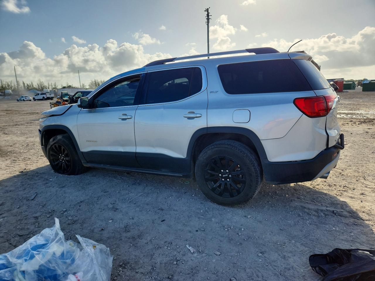 2017 GMC Acadia Slt-1 - Image 2