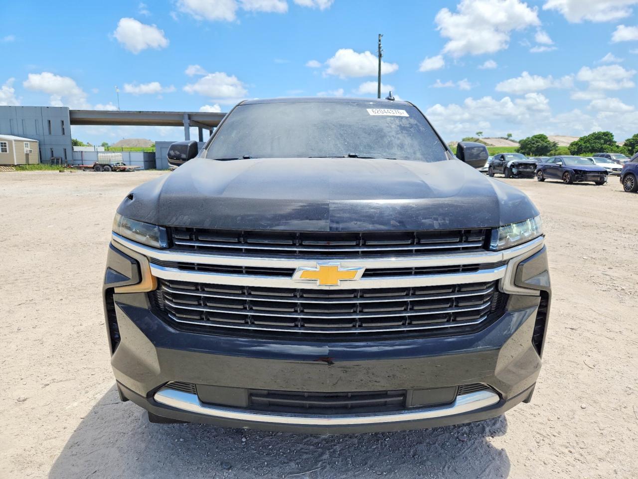 2021 Chevrolet Suburban C1500 Lt - Фото 5