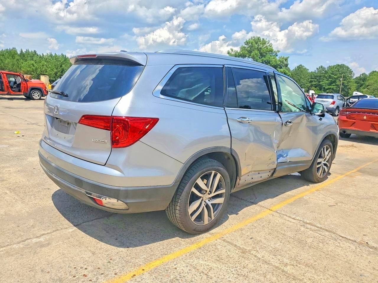 2016 Honda Pilot Touring - Фото 3