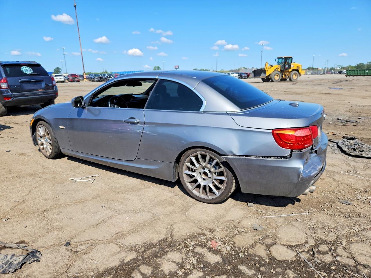 2011 BMW 328 I - Фото 2
