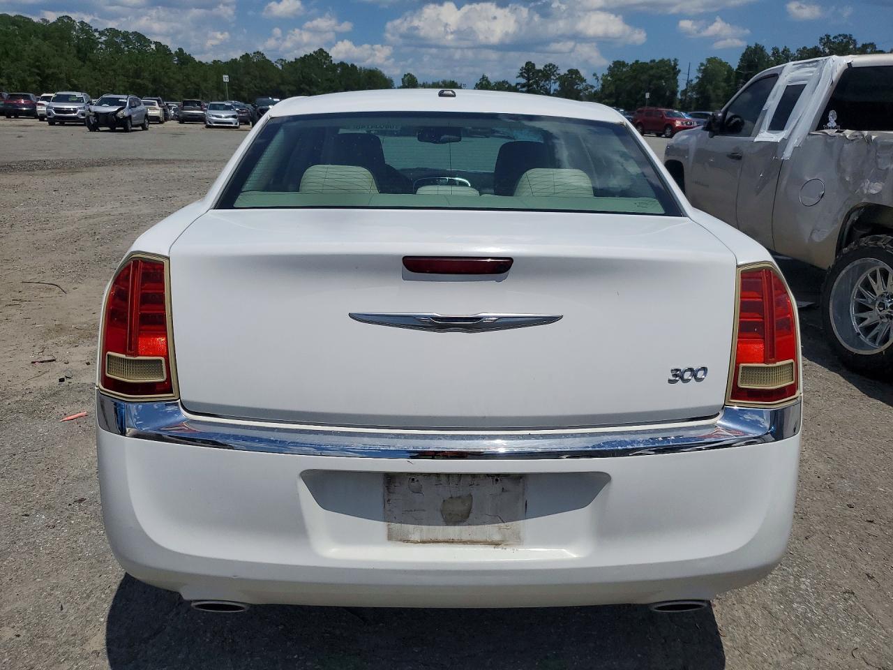 2011 Chrysler 300 - Фото 6