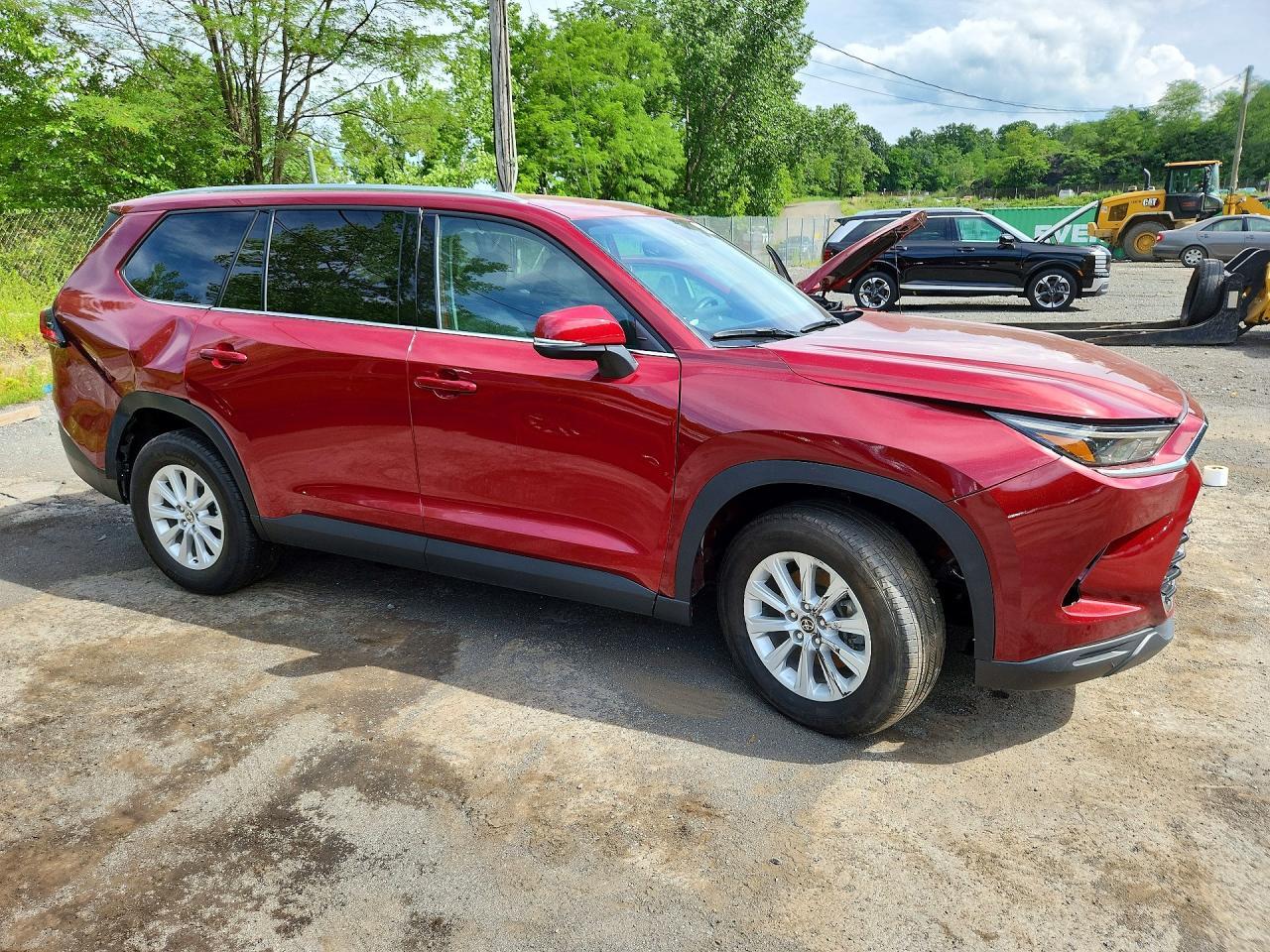 2024 Toyota Grand Highlander Xle - Image 4