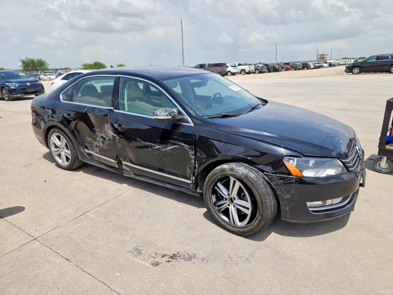 2014 Volkswagen Passat Sel - Фото 4
