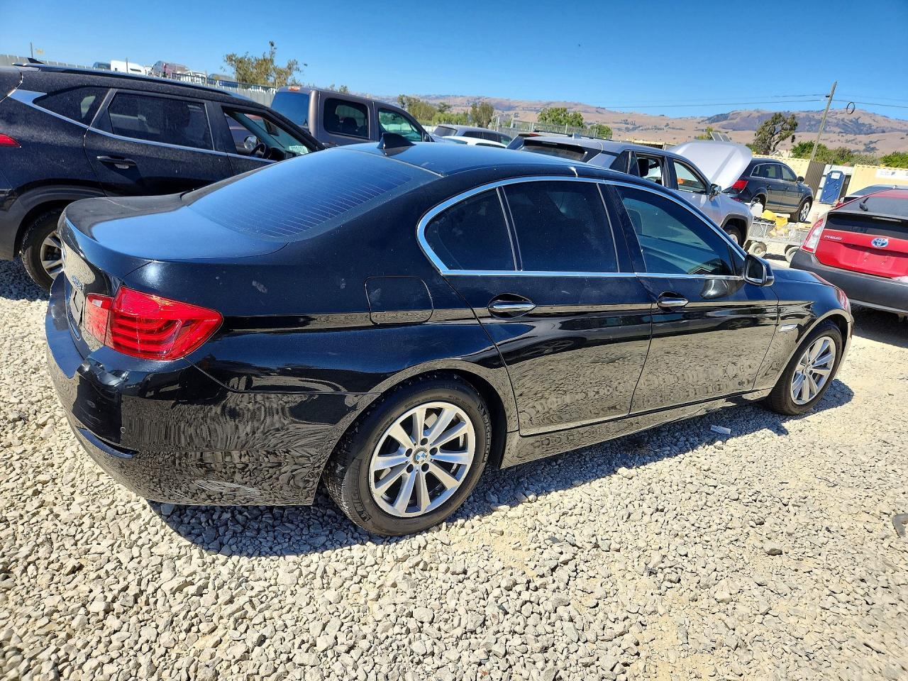 2016 BMW 528 I - Фото 3