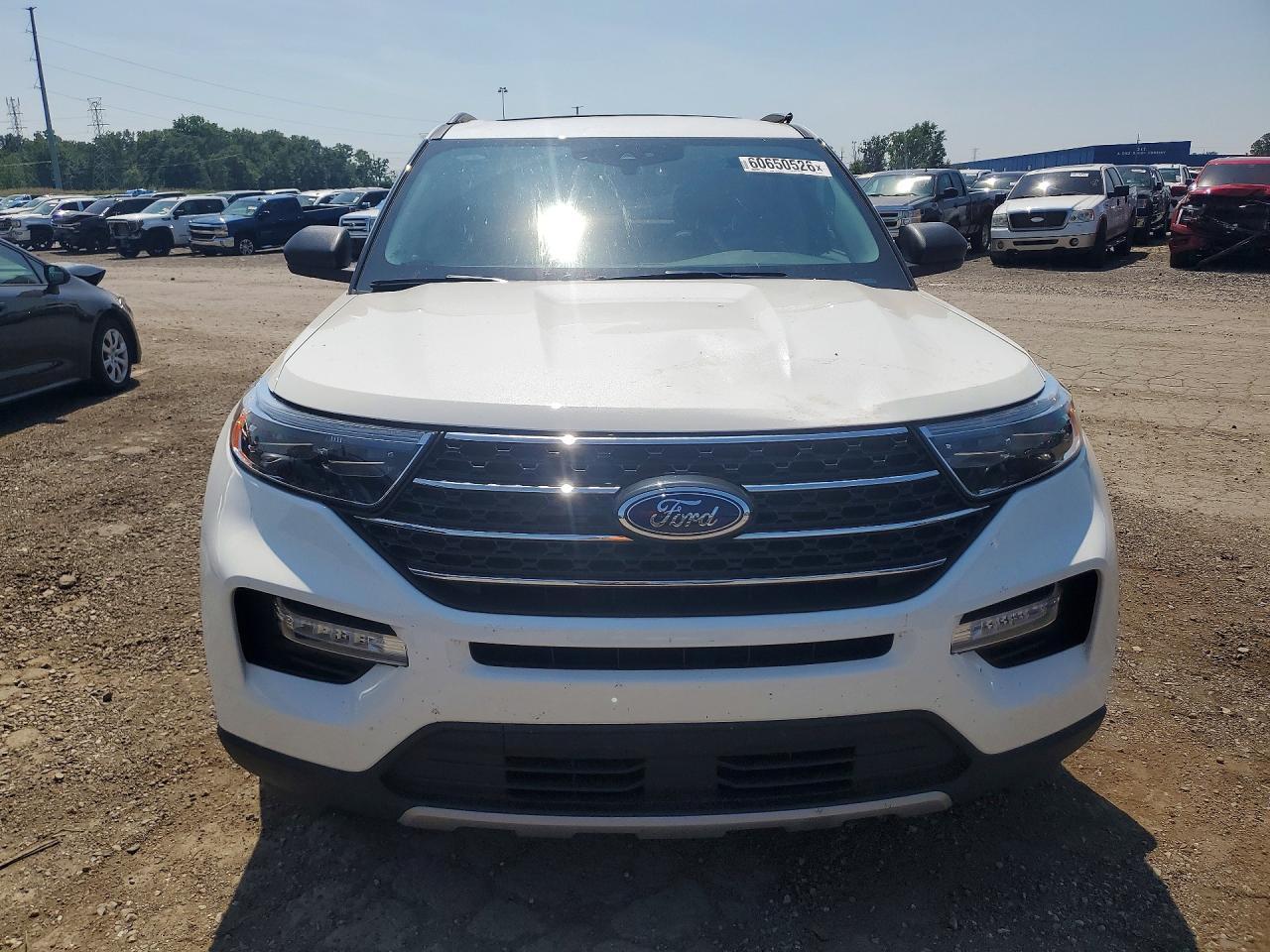 2023 Ford Explorer Xlt - Image 5