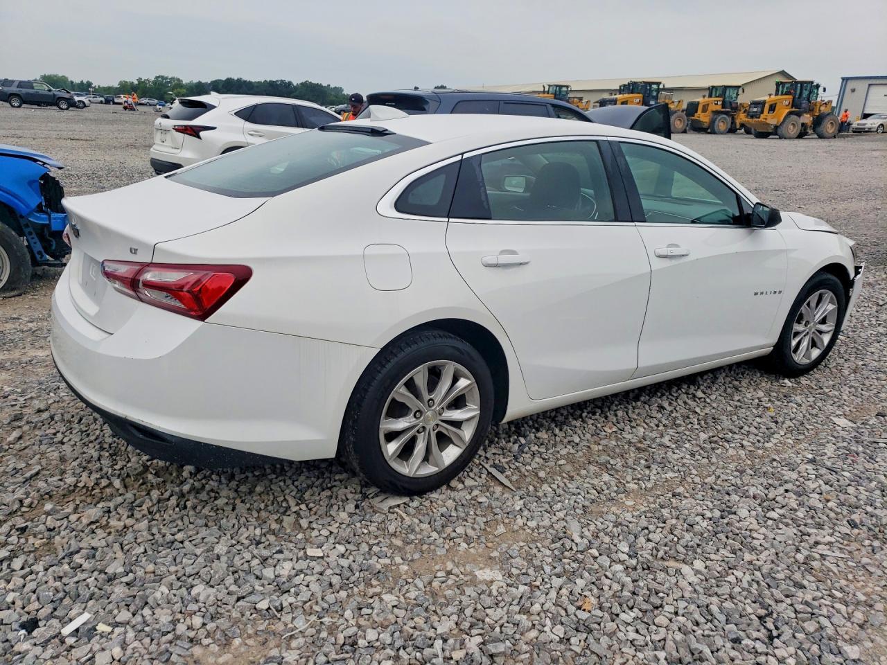 2020 Chevrolet Malibu Lt - Image 3
