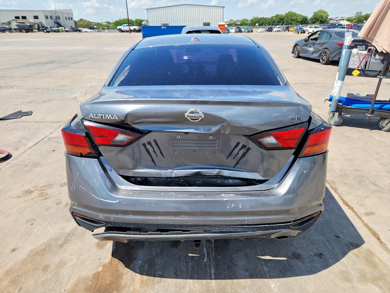 2019 Nissan Altima Sr - Image 6