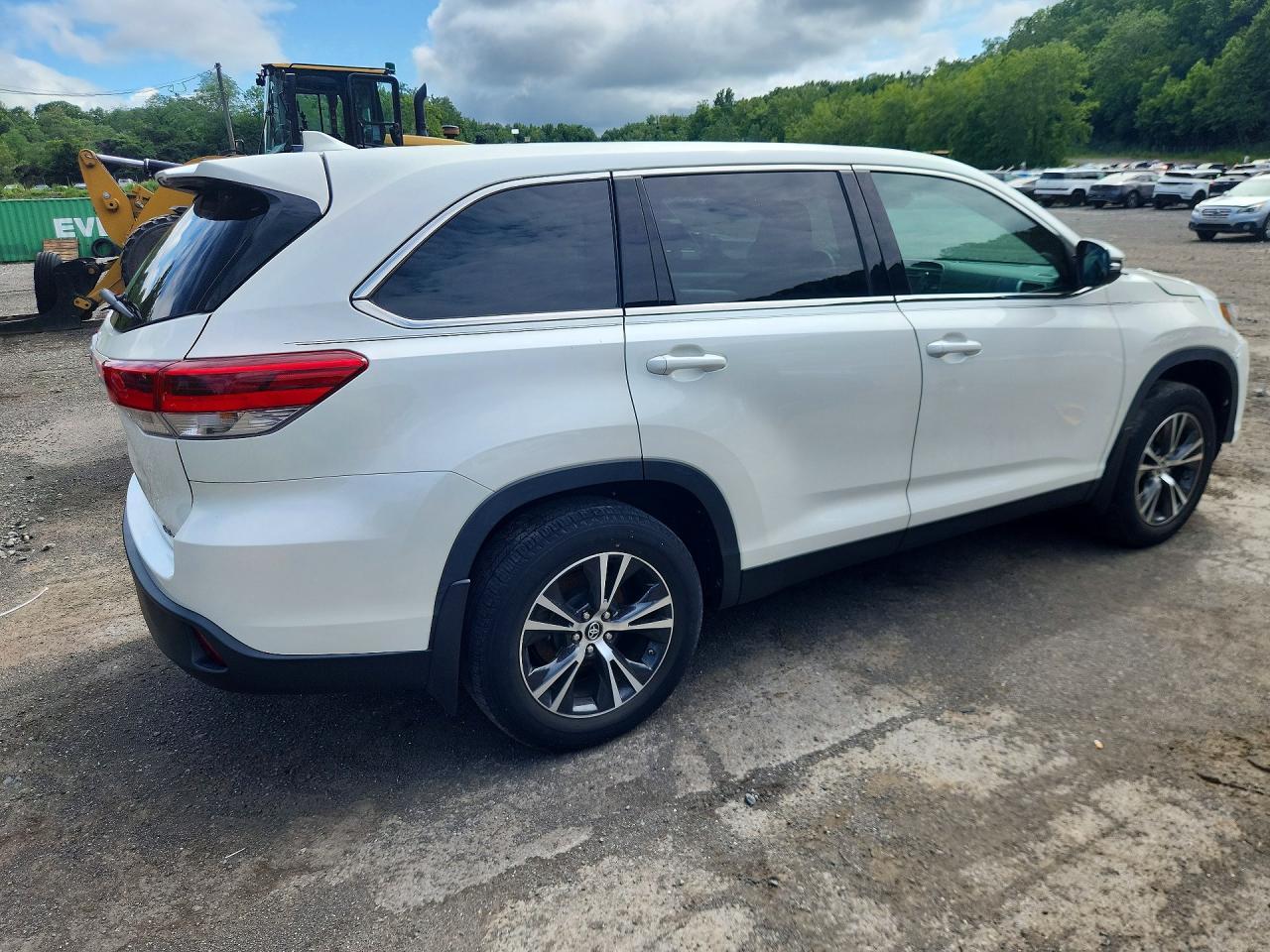 2019 Toyota Highlander Le Plus - Фото 3