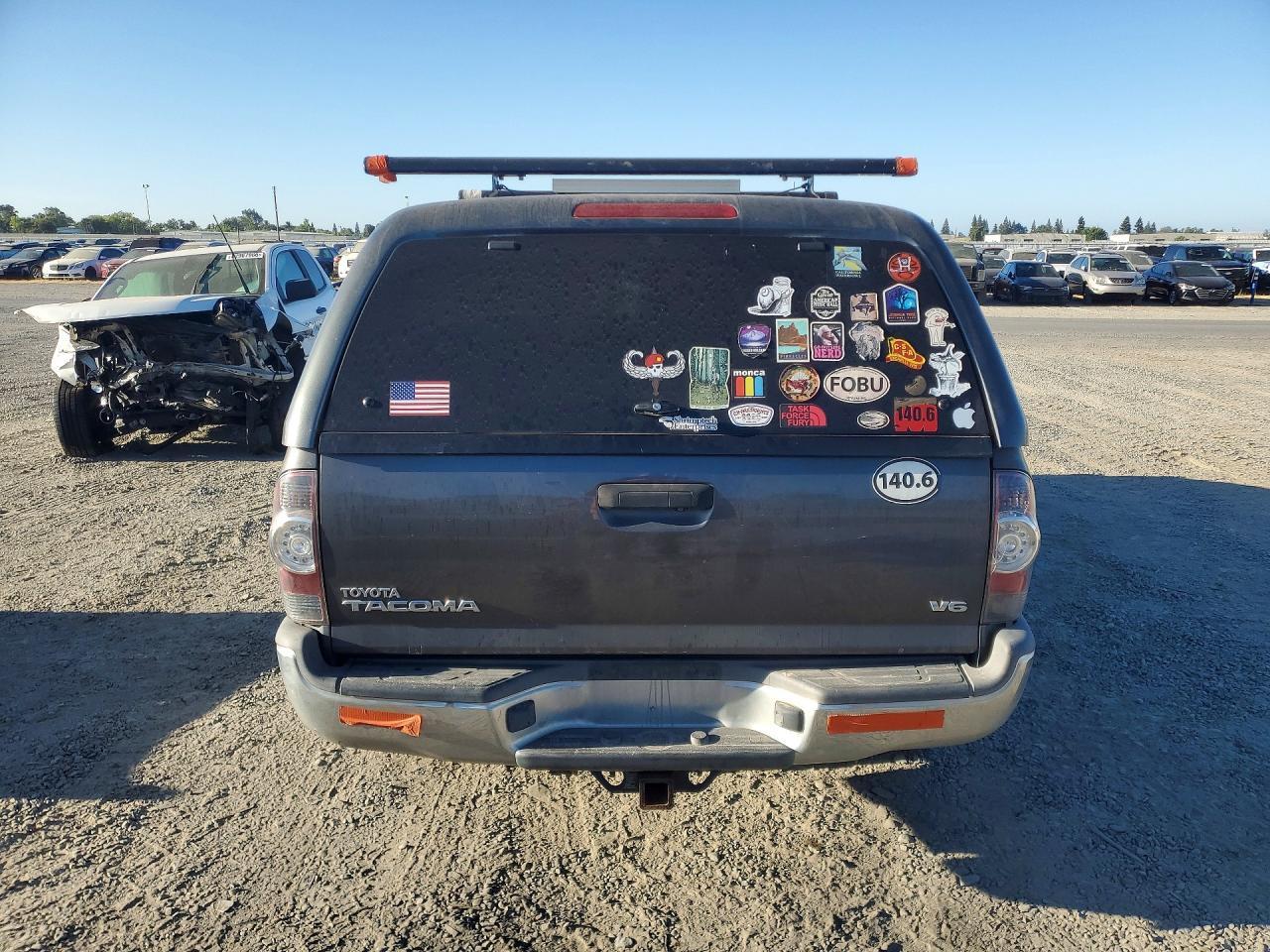 2012 Toyota Tacoma V6 - Image 6