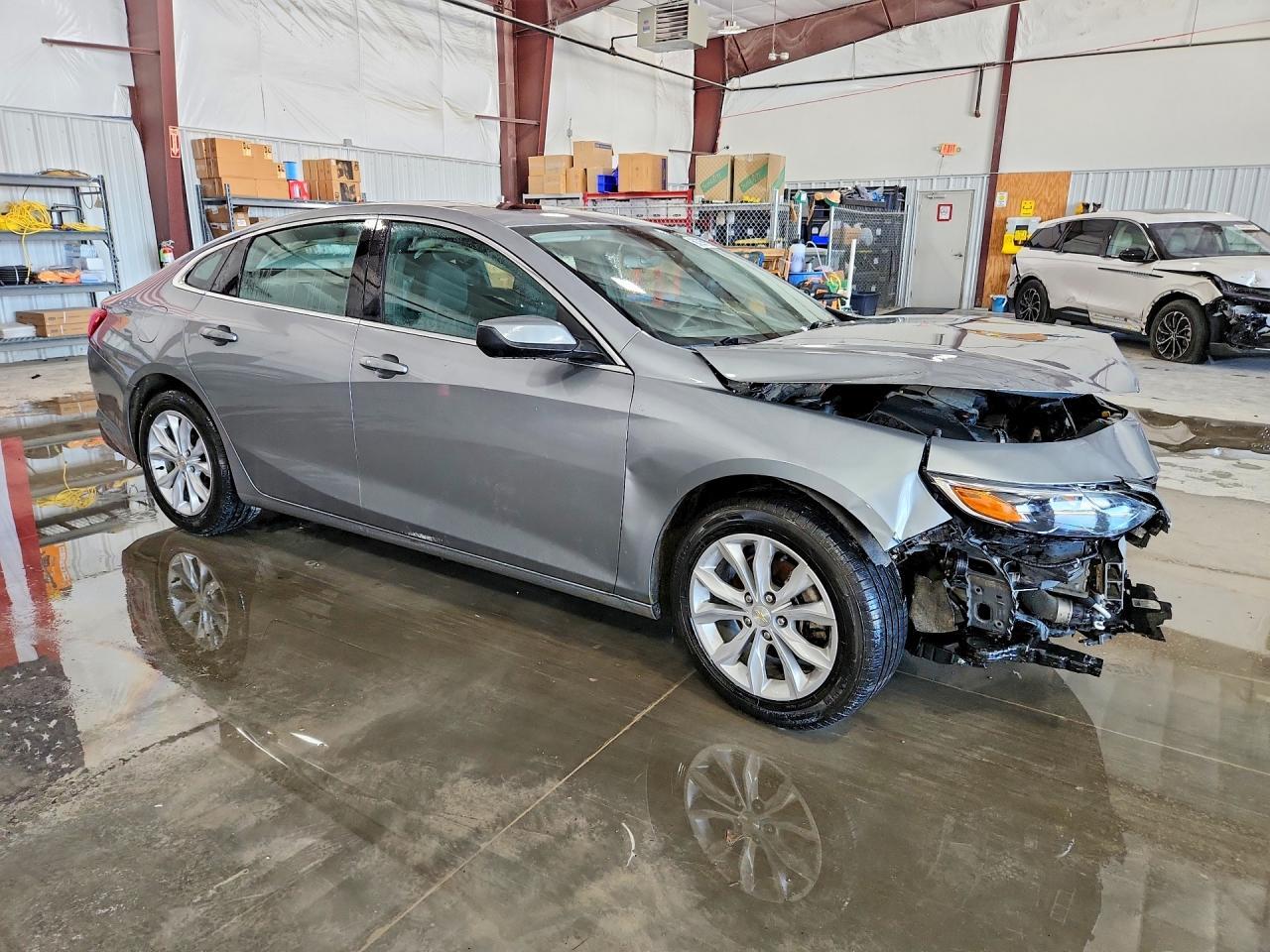 2023 Chevrolet Malibu Lt - Image 4