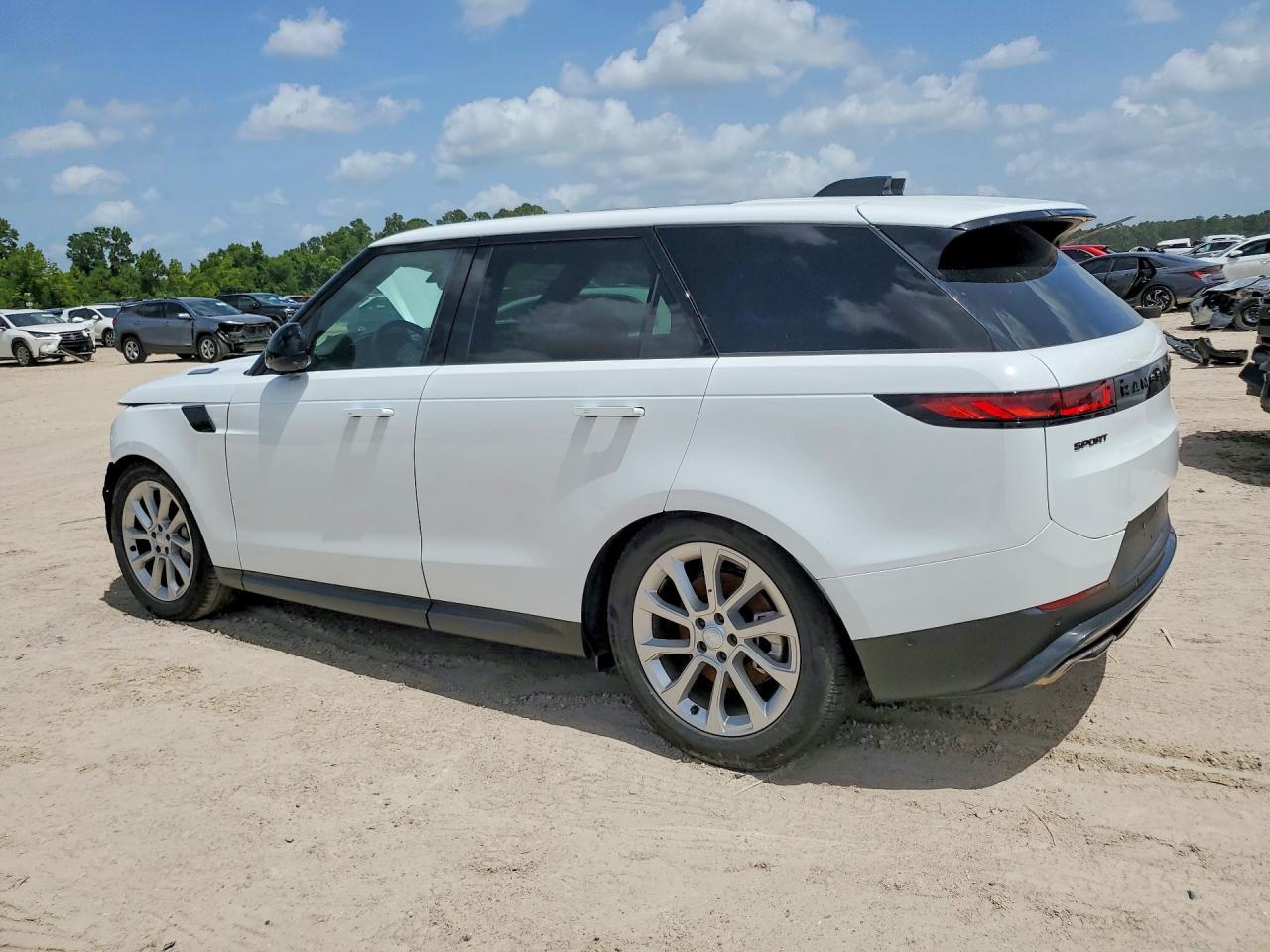 2025 Land Rover Range Rover Sport Se - Image 2