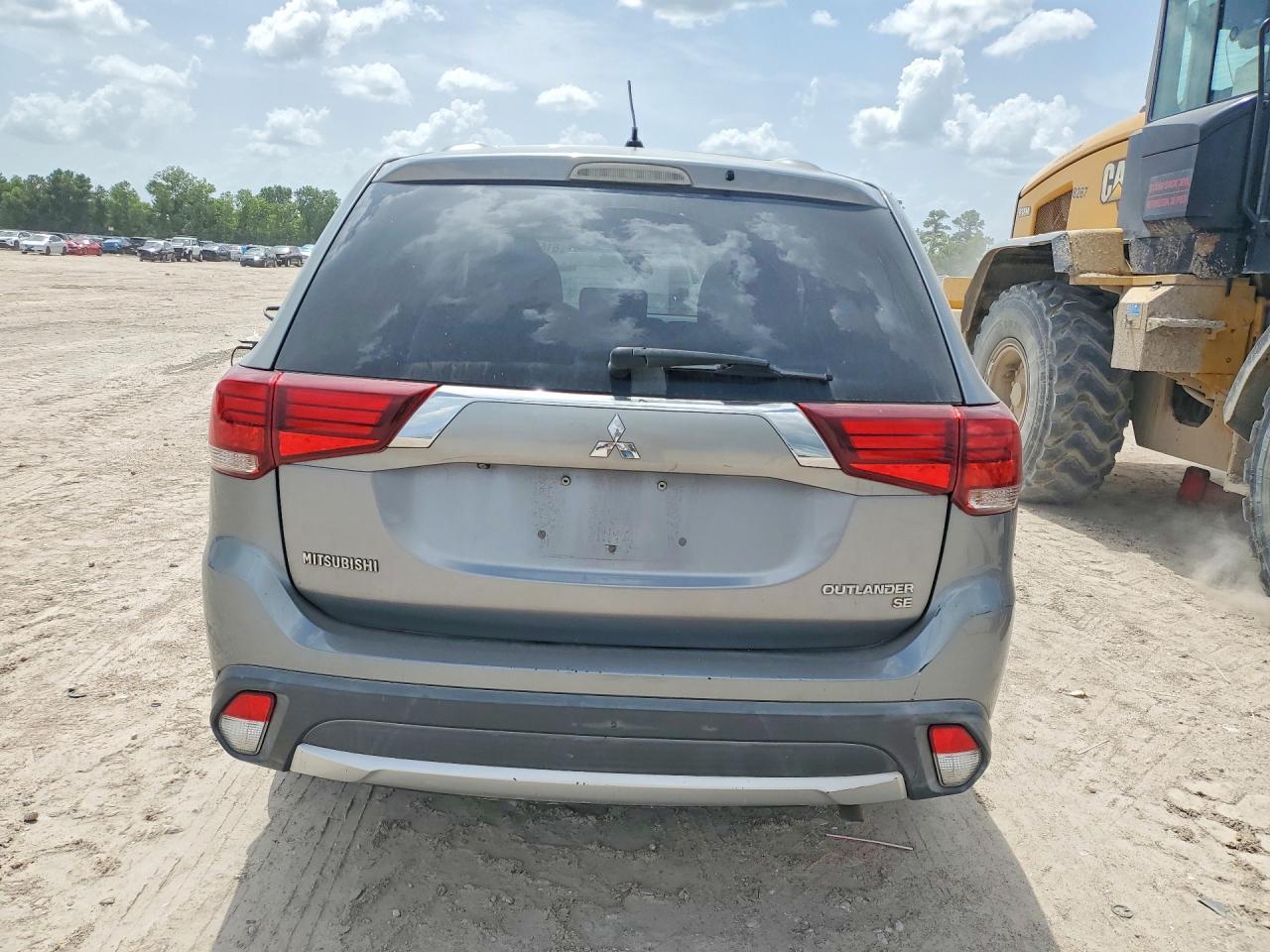 2016 Mitsubishi Outlander Se - Фото 6