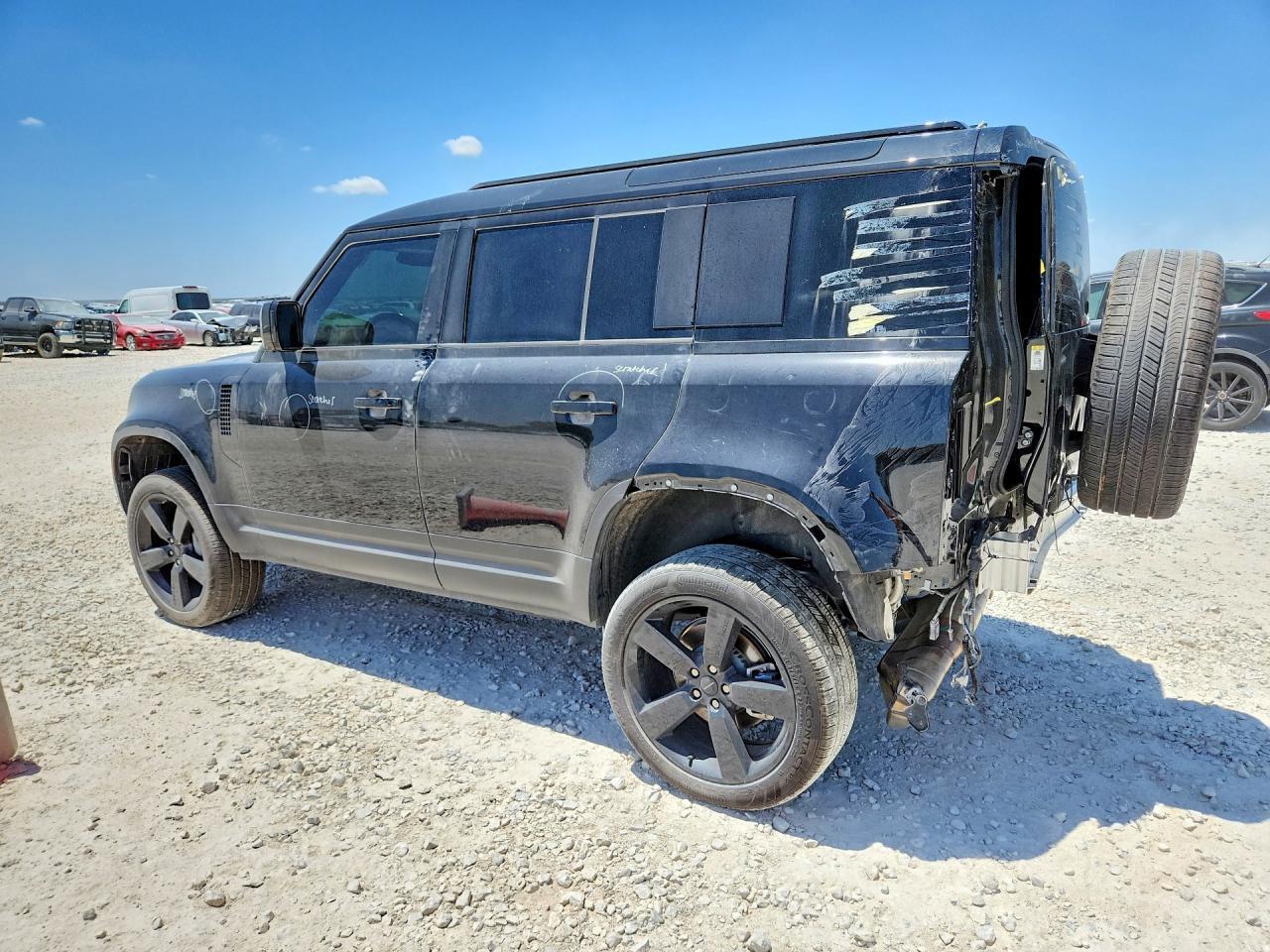2026 Land Rover Defender 110 S - Фото 2