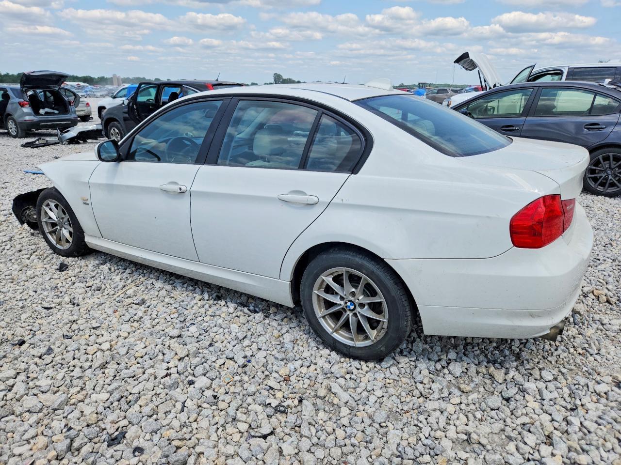 2010 BMW 328 Xi - Фото 2