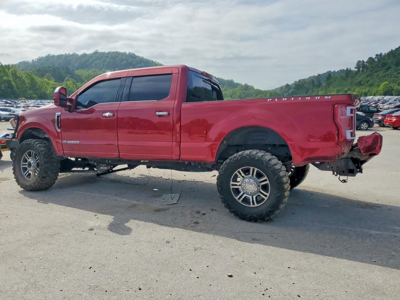 2018 Ford F250 Super Duty - Фото 2