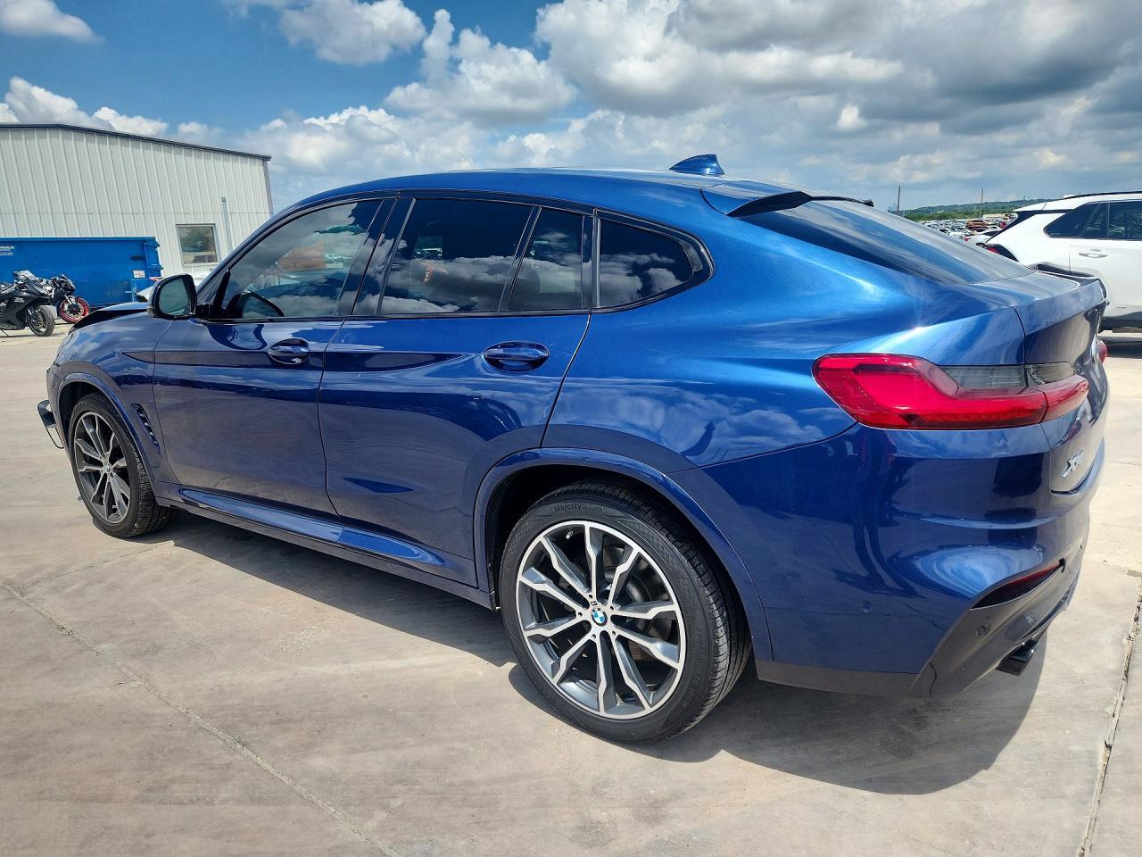 2019 BMW X4 xDrive30I - Image 2