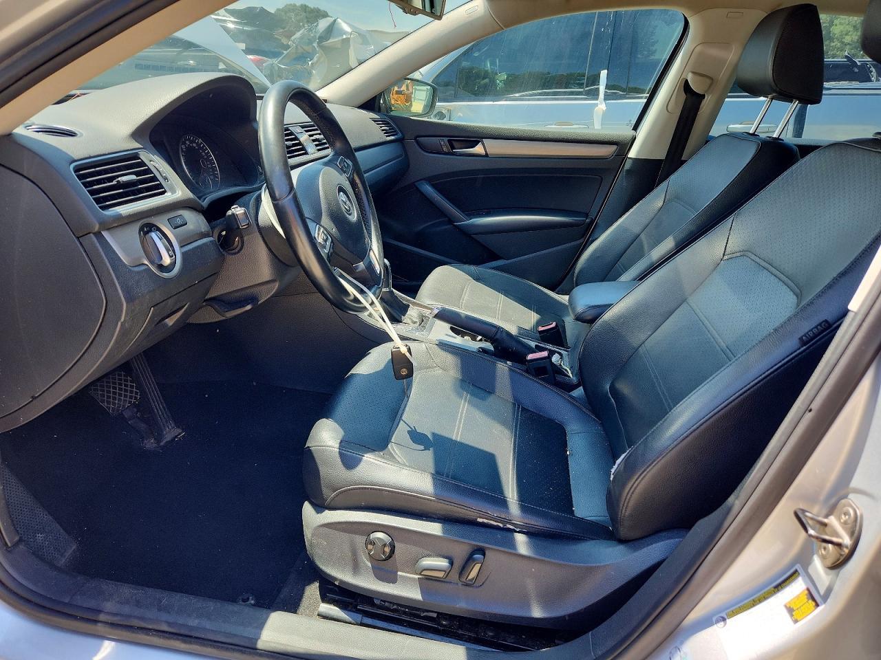 2014 Volkswagen Passat Se - Image 7