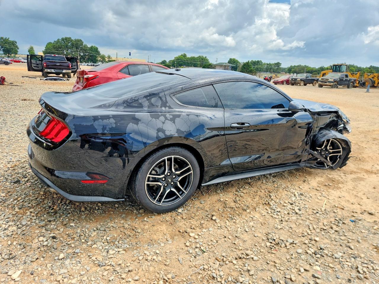 2019 Ford Mustang - Image 3