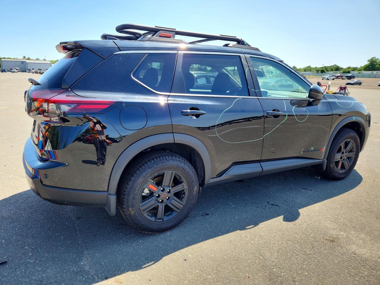 2026 Nissan Rogue Rock Creek - Image 3