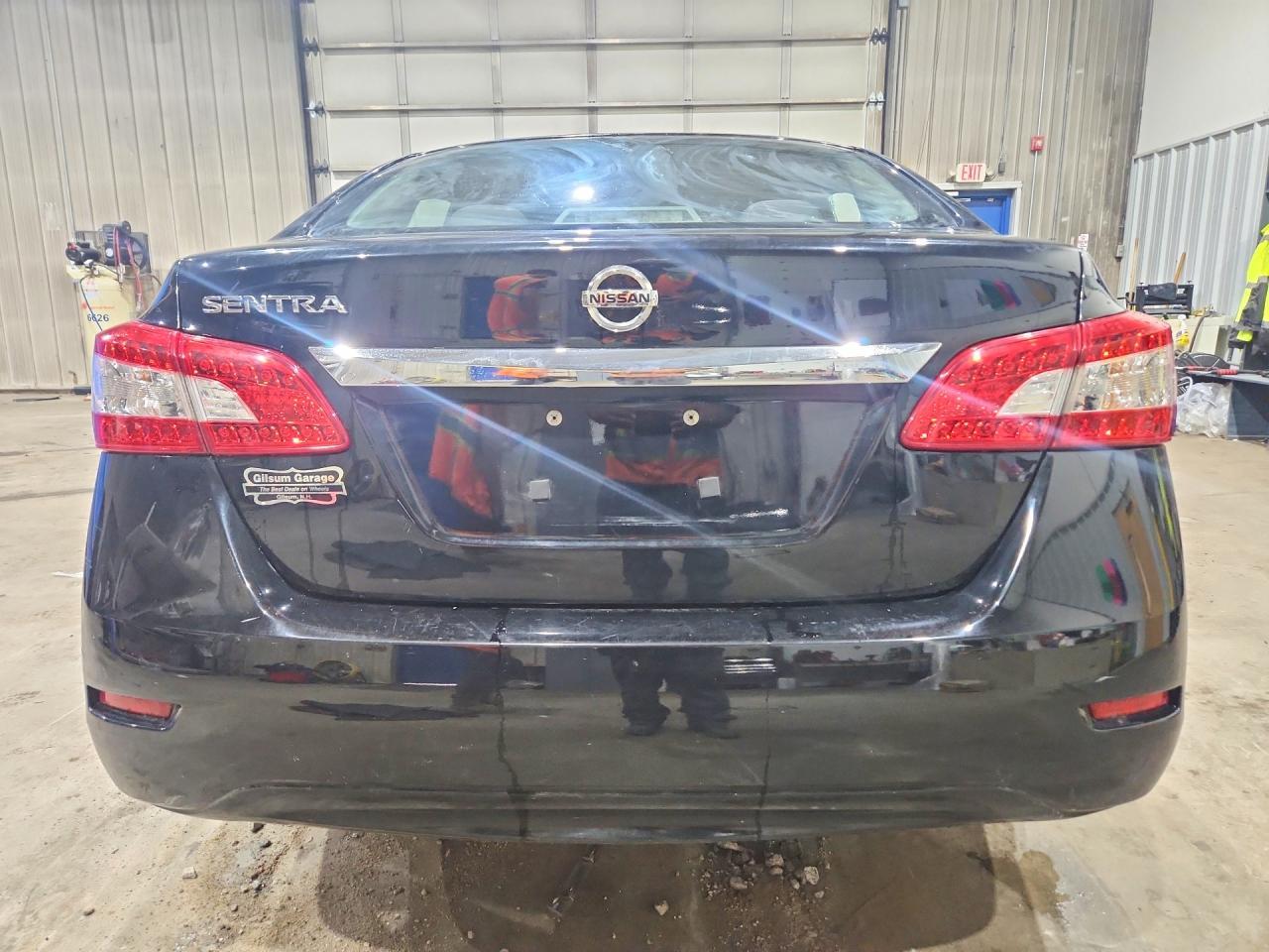 2015 Nissan Sentra S - Фото 6