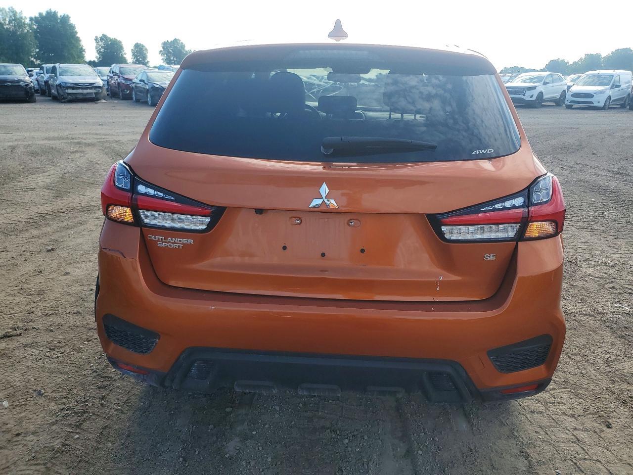 2024 Mitsubishi Outlander Sport S/Se - Фото 6