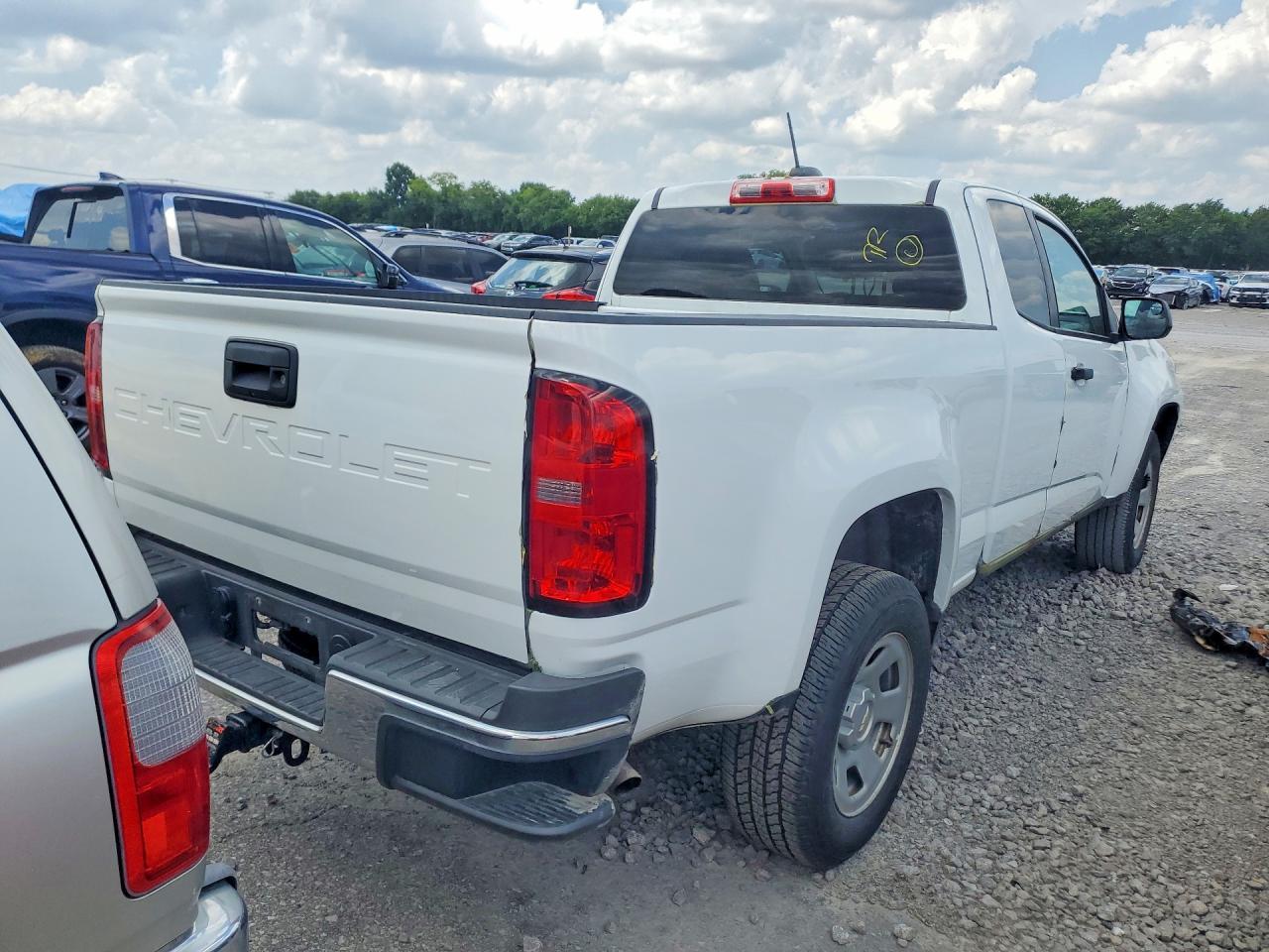 2022 Chevrolet Colorado - Фото 3