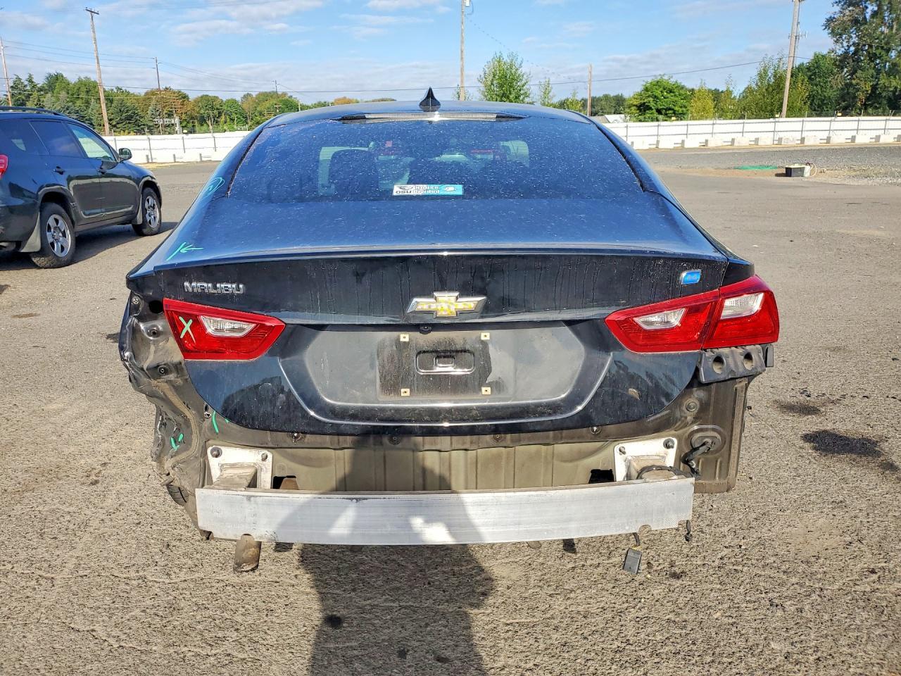 2017 Chevrolet Malibu Hybrid - Image 6