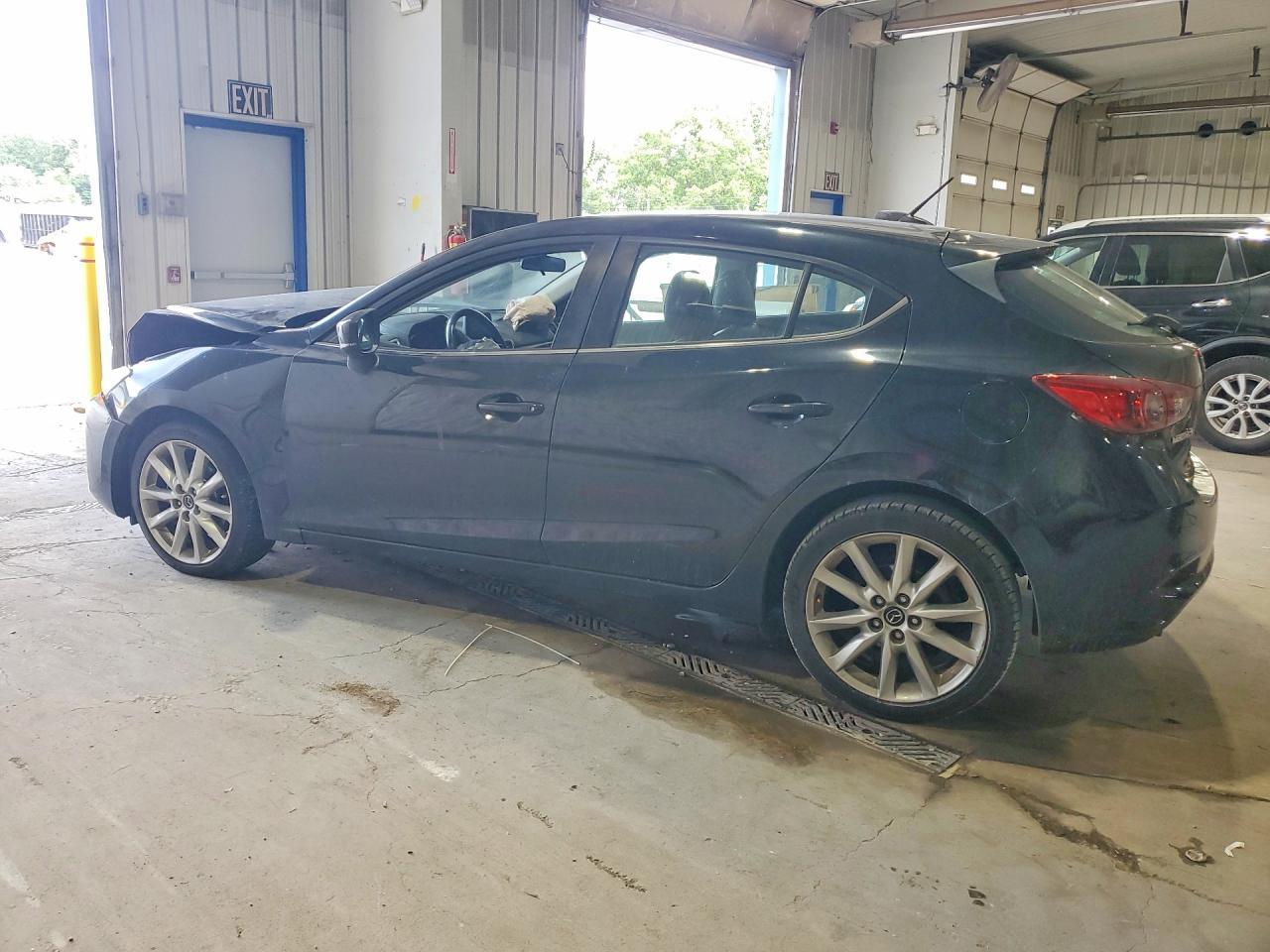 2017 Mazda 3 Touring - Фото 2