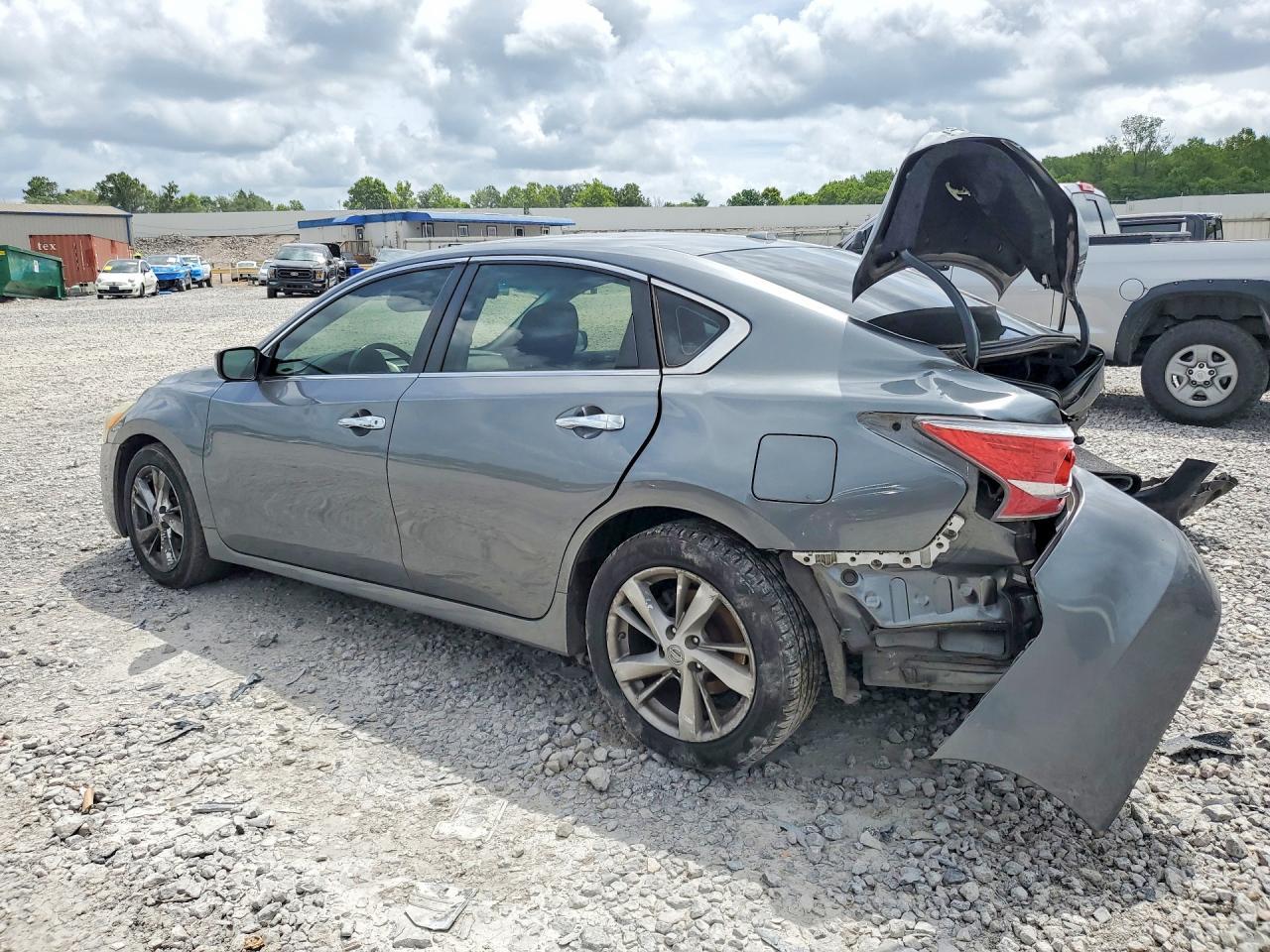 2015 Nissan Altima 2.5 Sv - Image 2