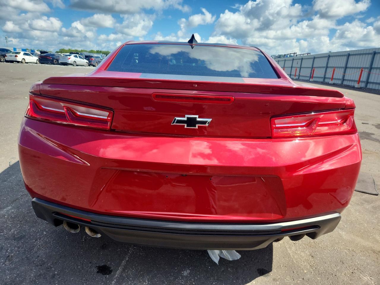 2017 Chevrolet Camaro Ls - Фото 6