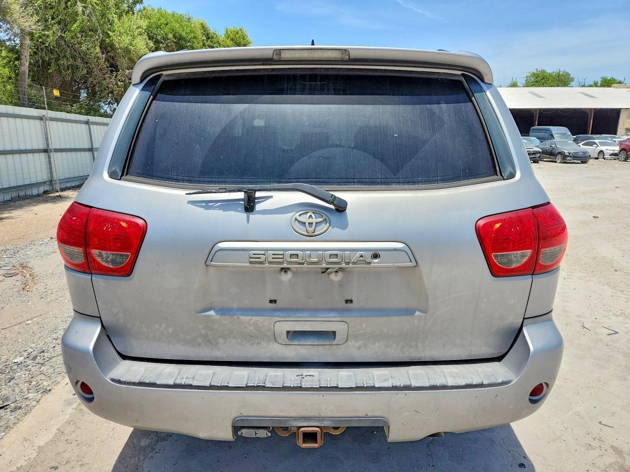 2012 Toyota Sequoia Sr5 - Image 6