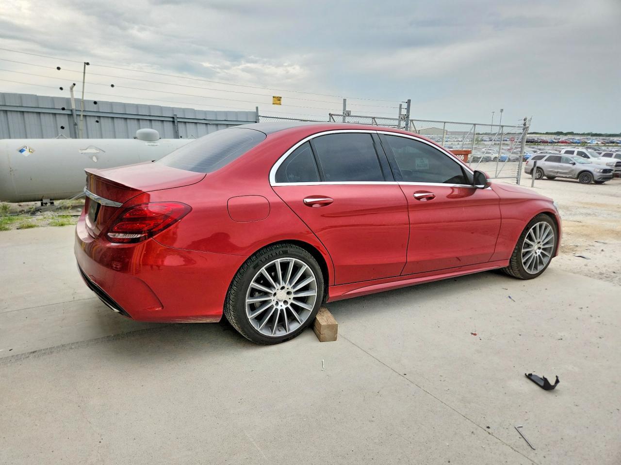 2016 Mercedes-Benz C 300 4Matic - Image 3