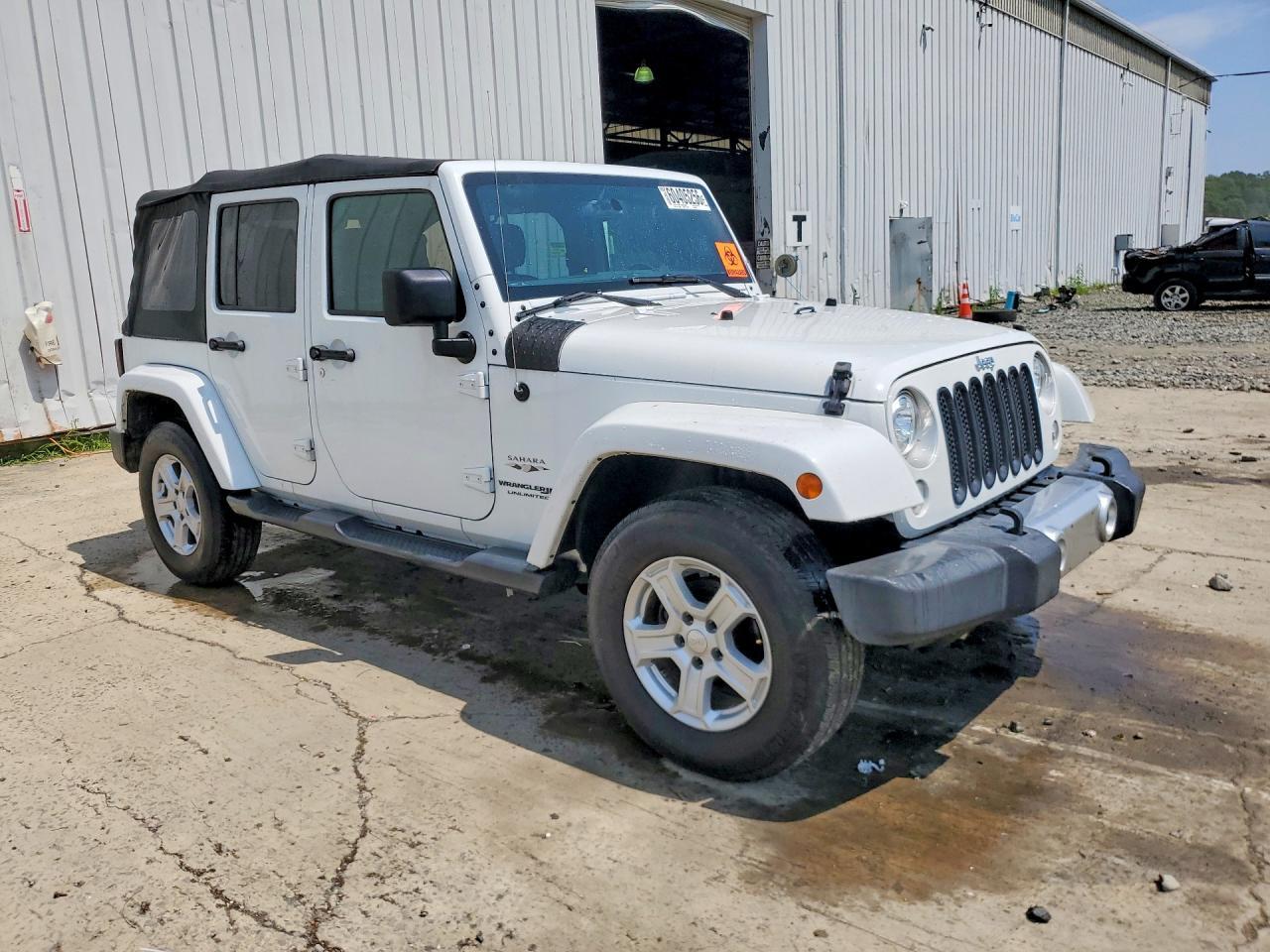 2018 Jeep Wrangler Unlimited Sahara - Image 4