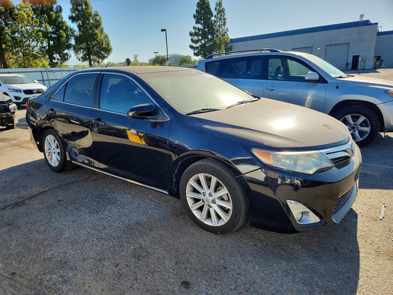 2012 Toyota Camry Xle V6 - Image 4