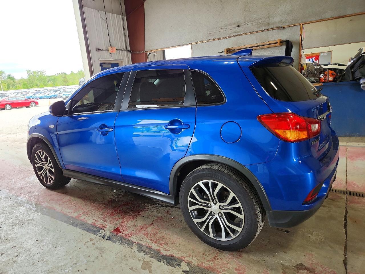 2018 Mitsubishi Outlander Sport Es - Image 2