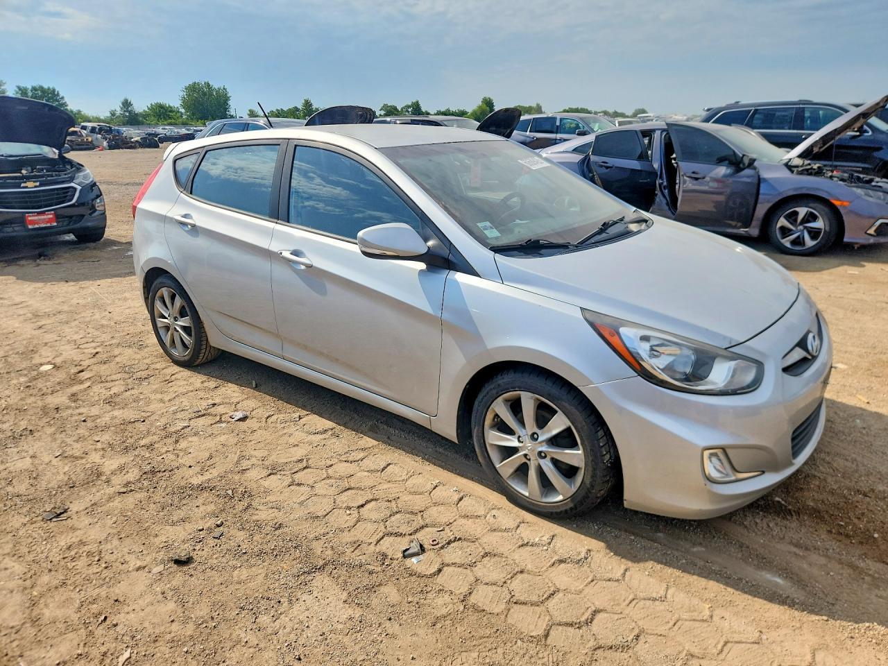 2013 Hyundai Accent Se - Фото 4
