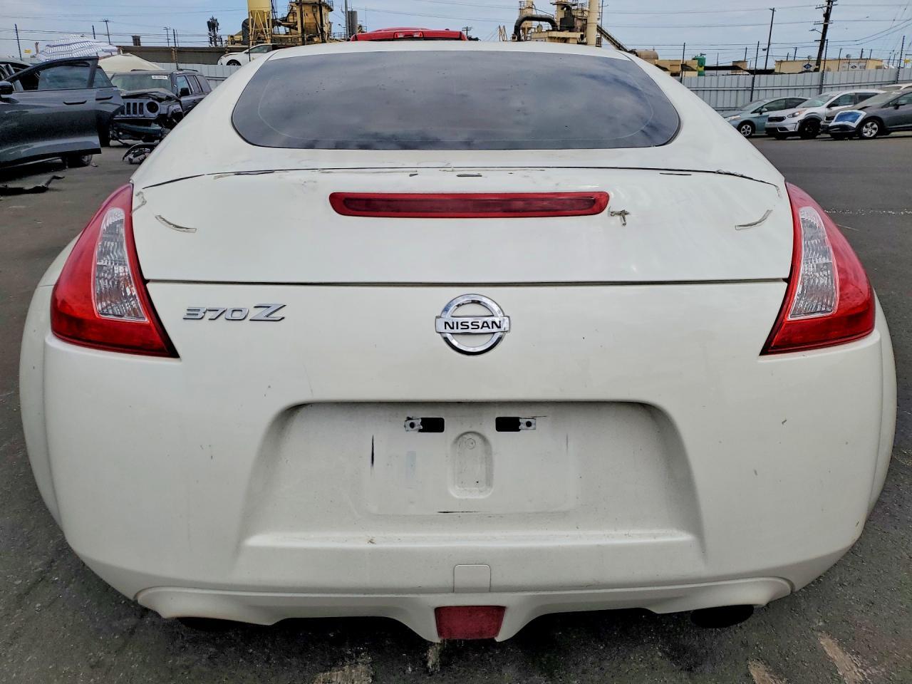 2014 Nissan 370Z Base - Фото 6